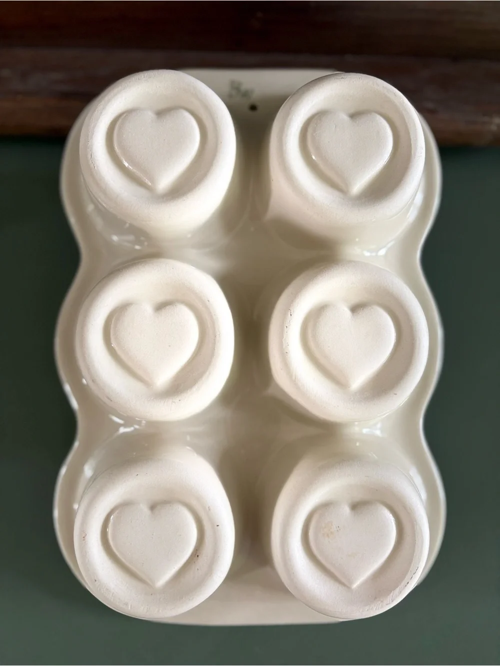 Vintage Hartstone Stoneware Muffin Pan Provincial Posy Design